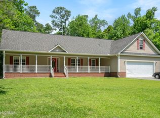 105 Shoreham Dr, Jacksonville, NC 28546