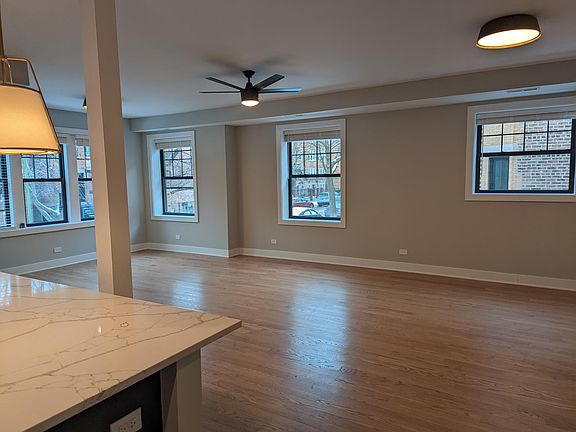 3rd image of 4409 N Seeley Ave #1WW