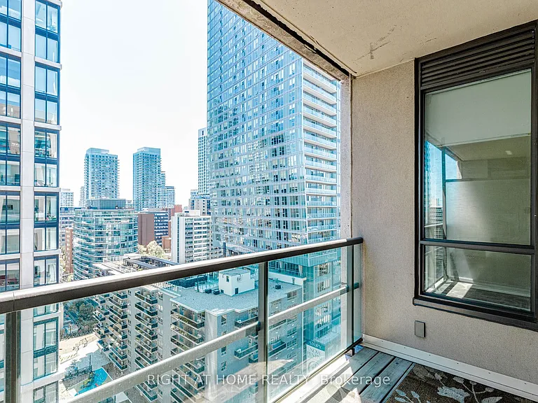 88 Broadway Ave E #1605 — Photo 22