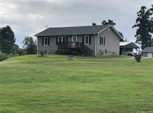 135 Foxwood Dr, Marion, NC 28752