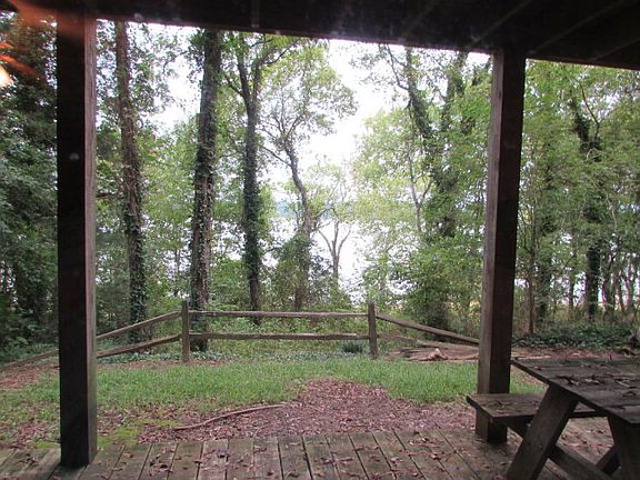 4th image of 15 Occoneechee Dr W
