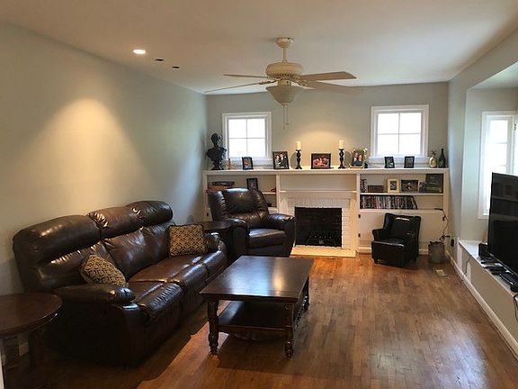 2nd image of 219 Grady Ave N
