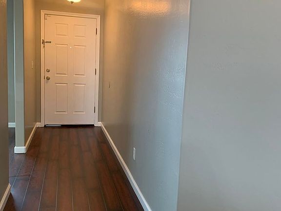 5th image of 1300 Pasteur Ct