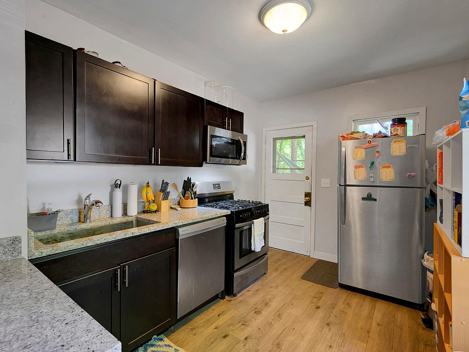 1st image of 1756 Saint Clair Ave #1