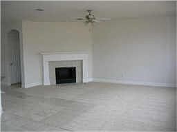 5th image of 1401 Amistad Dr