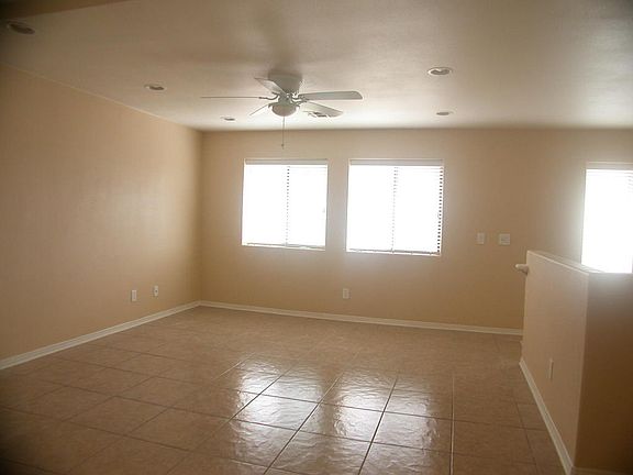 4th image of 14894 Sunnydale Dr