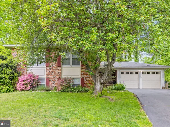 7315 Mizzen Pl, Burke, VA 22015