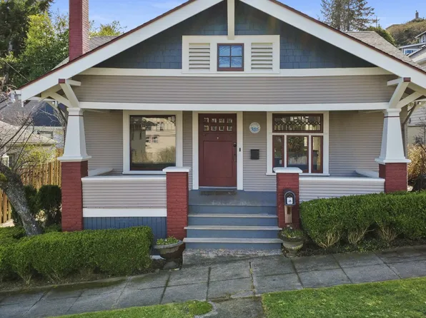 663 Harrison Ave, Astoria, OR 97103