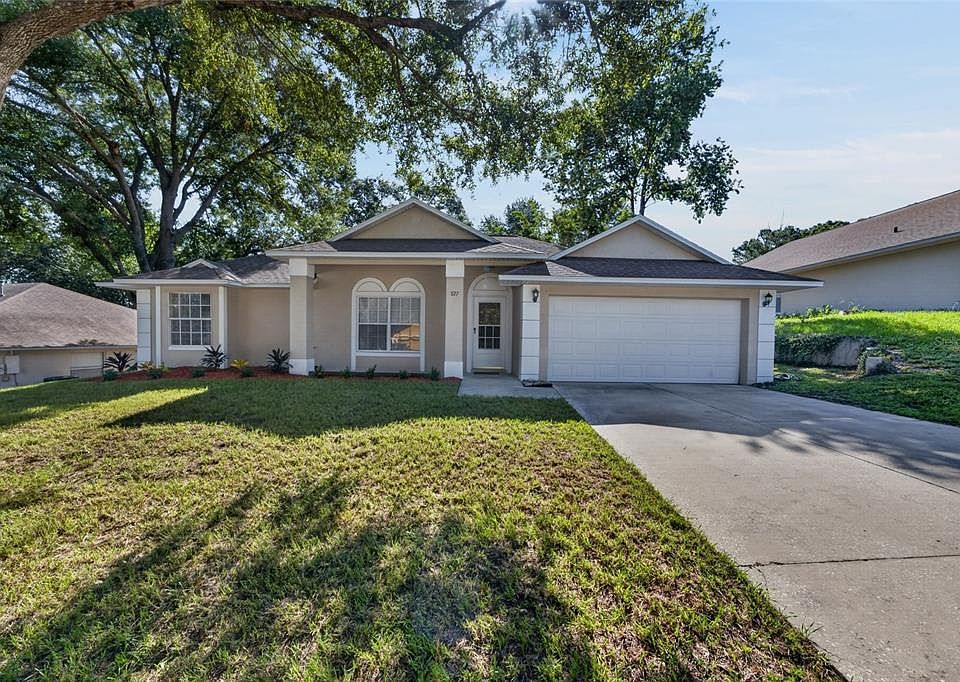 1st image of 827 FORESTWOOD DRIVE