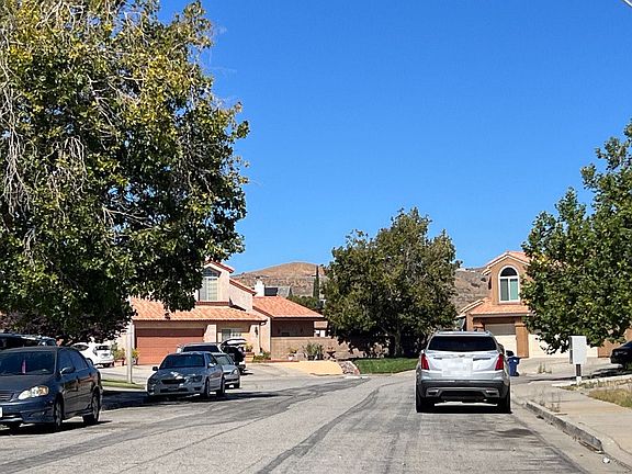 5th image of 2641 Sycamore Ln