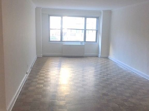 4th image of 353 E 83rd St APT 18D