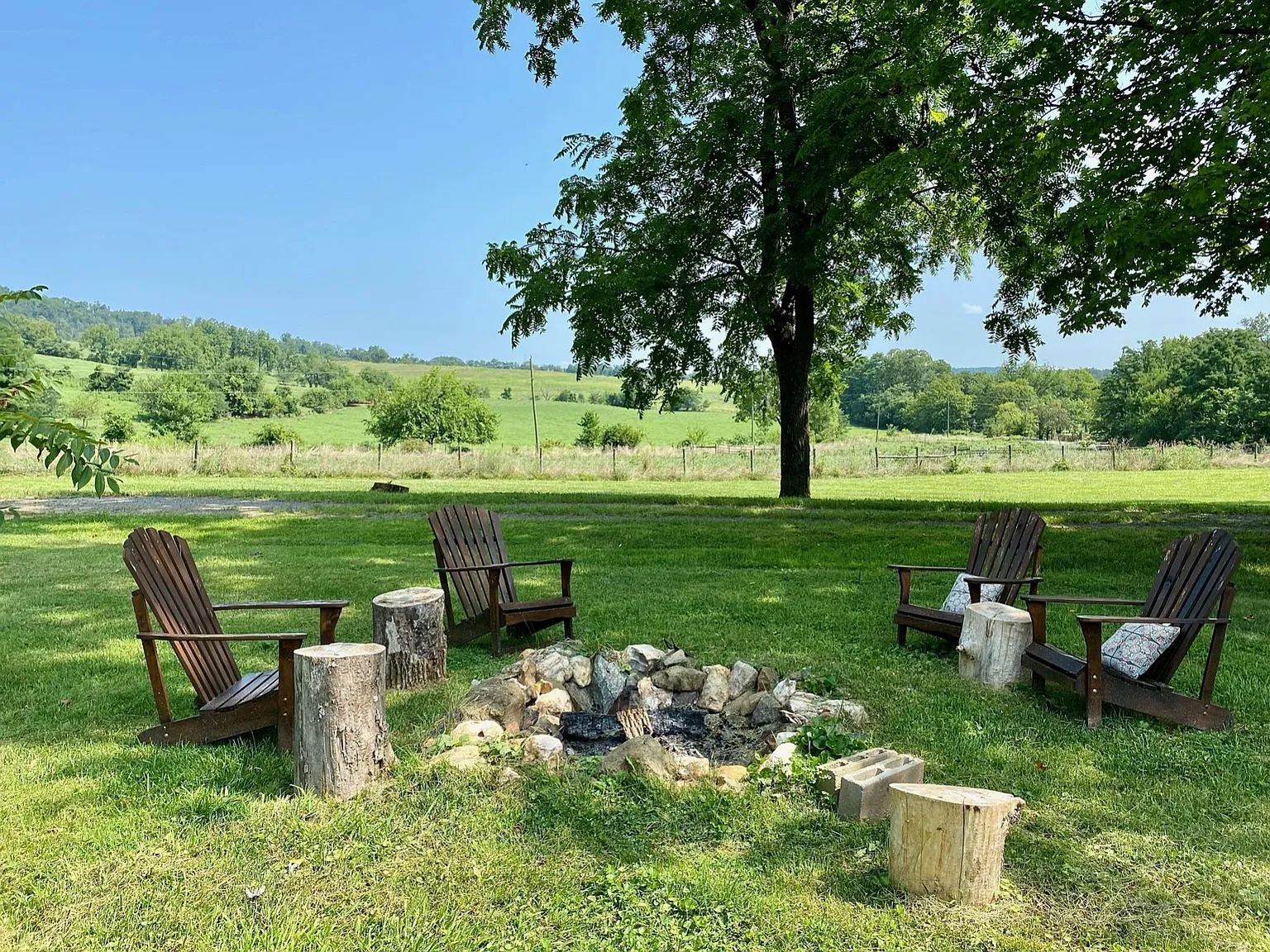 3 bed, 2500 sqft, $3,250 — Photo 3