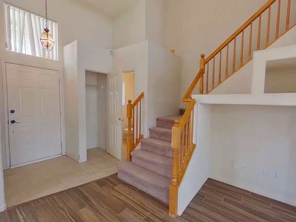 3rd image of 909 Palo Cedro Dr