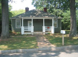 723 Osborne St, Eden, NC 27288