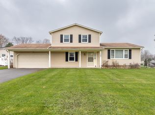 105 Quesada Dr, Rochester, NY 14616