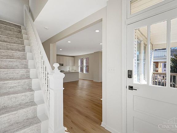 3rd image of 4300 Hegner Ave