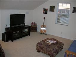 Upstairs bonus ready to watch tv and play games!
