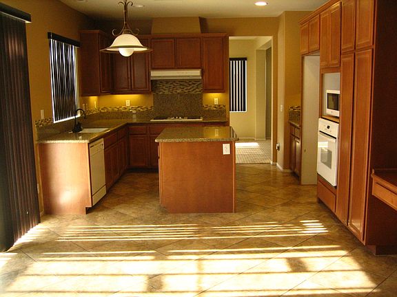 4th image of 13489 Graystone Ln