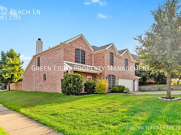 2nd image of 932 Peach Ln