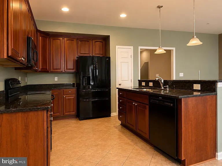 2328 Forest Ridge Ter #6 — Photo 15