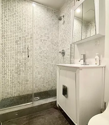 Rented by Blip LLC | media 15