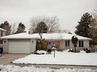 9018 S Quail Run Dr, Sandy, UT 84093