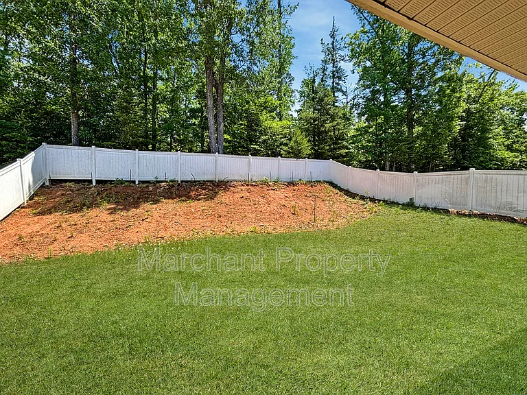 120 Starlight Dr — Photo 23