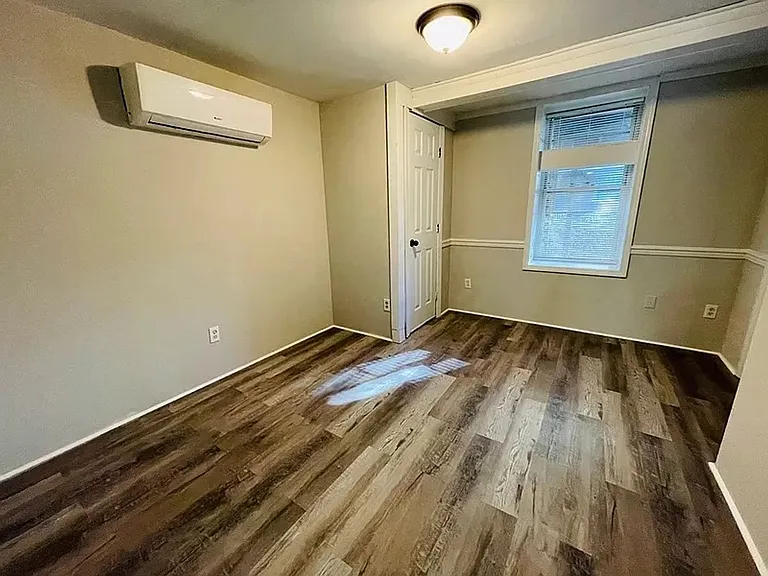 413 Heathcliff St #D — Photo 10