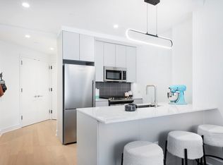 8 Court Sq #8L, Long Island City, NY 11101