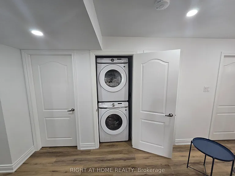 458 Bergamot Ave #BASEMENT — Photo 37