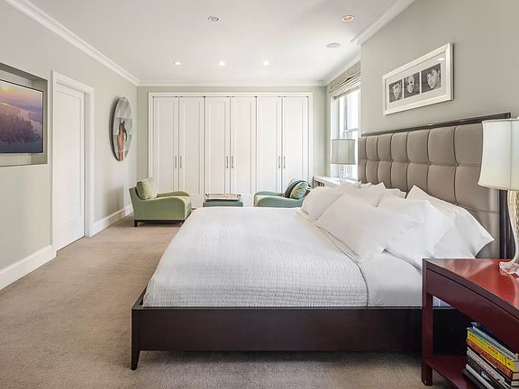 2nd image of 955 Park Ave #2