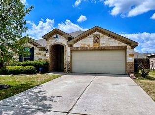 110 Hendelson Ln, Hutto, TX 78634