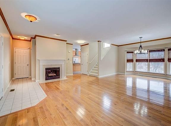 5th image of 9412 Natalie Cir