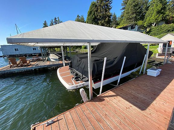5th image of 11613 Holmes Point Dr NE