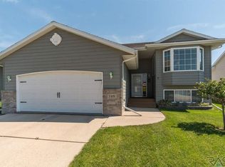 7401 W 51st St, Sioux Falls, SD 57106