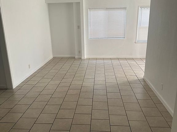 2nd image of 6808-6812 S Main St #6810-1/2
