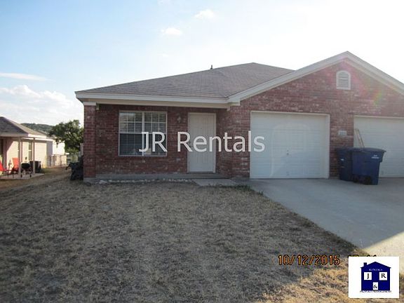 3rd image of 204 Janelle Dr APT B