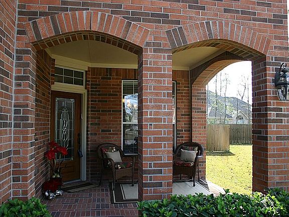 4th image of 11 Planchard Ct