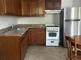 1132 W 4th St #2-B, Wilmington, DE 19805