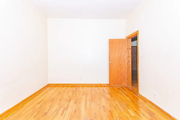 Rented by MySpaceNYC | media 17