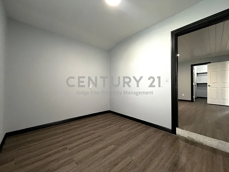 5205 Calloway St #B — Photo 15