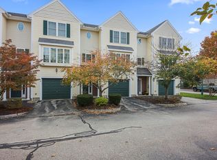 32 Groveland Commons Way, Groveland, MA 01834