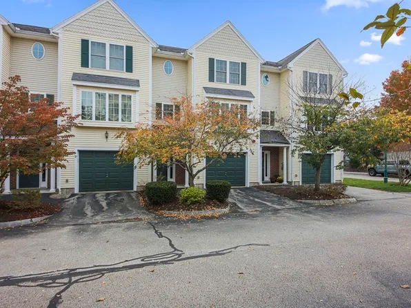 32 Groveland Commons Way, Groveland, MA 01834
