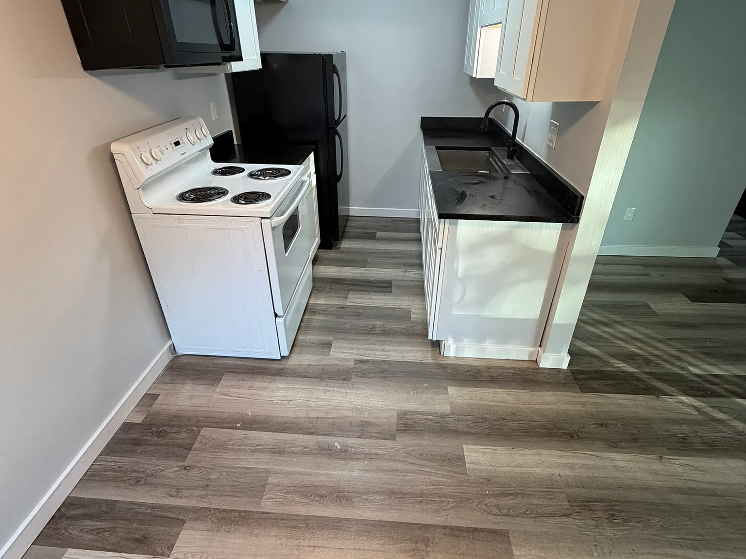 2 bed, 800 sqft, $995 — Photo 3