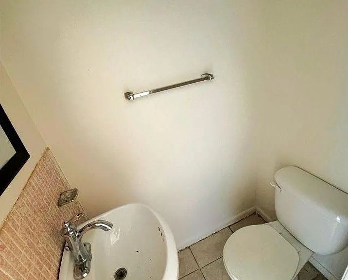 933 W Jasmine Dr — Photo 13
