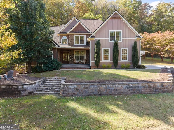 449 Chestatee Dr, Cleveland, GA 30528