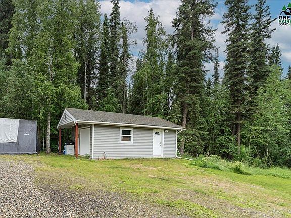3rd image of 243 Pearl Dr