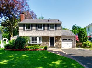 5 Winthrop Rd, Port Washington, NY 11050