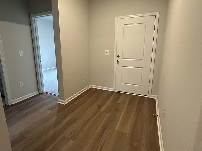 563 Magnolia Terrace Dr — Photo 6