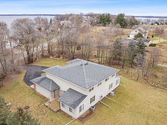 2nd image of 3423 Quam Dr